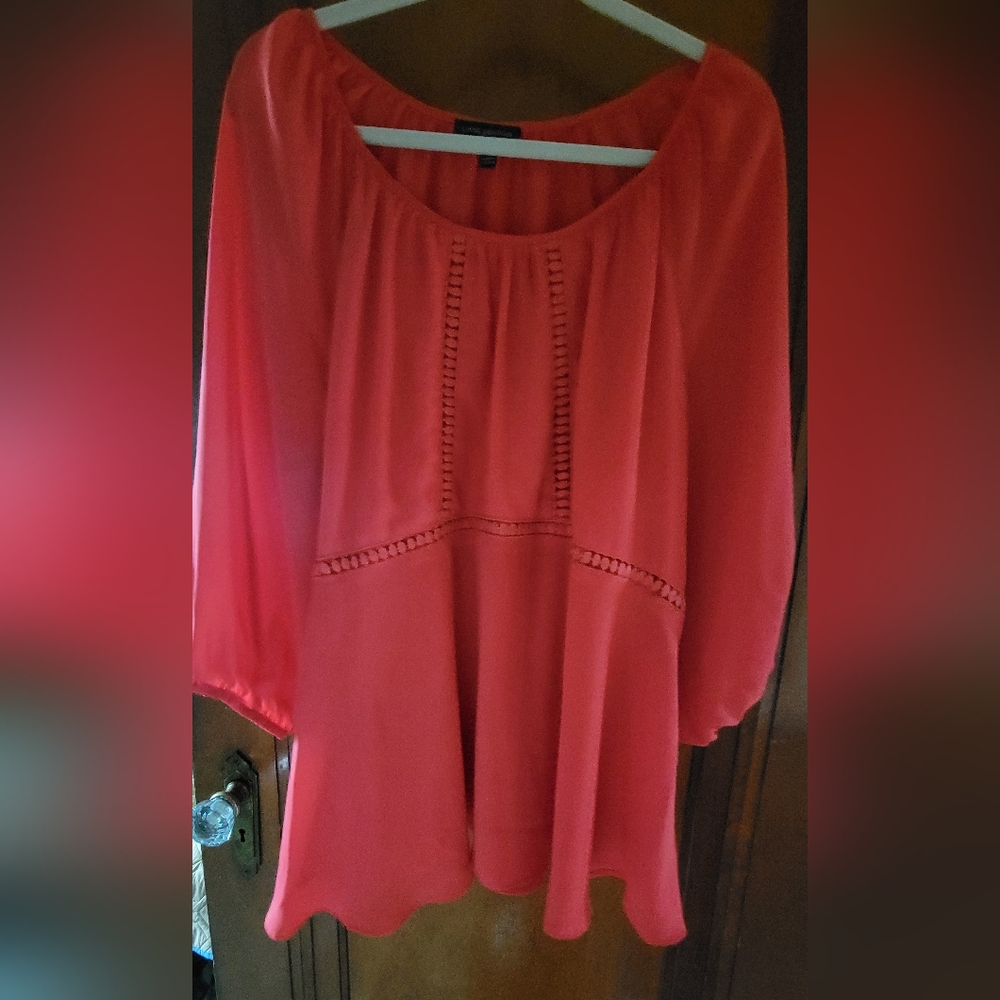 Beautiful 3/4 sleeve empire waist blouse